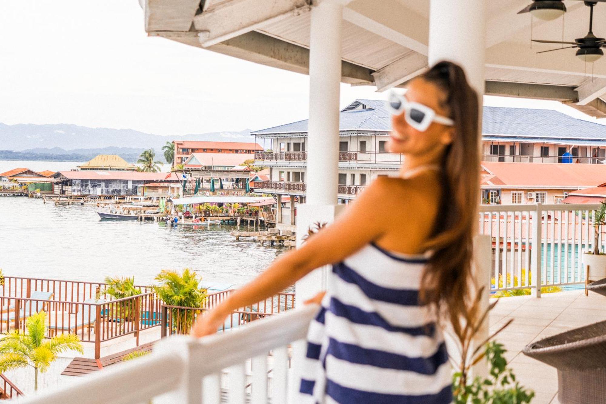 Tropical Suites Hotel Bocas Town Exterior photo