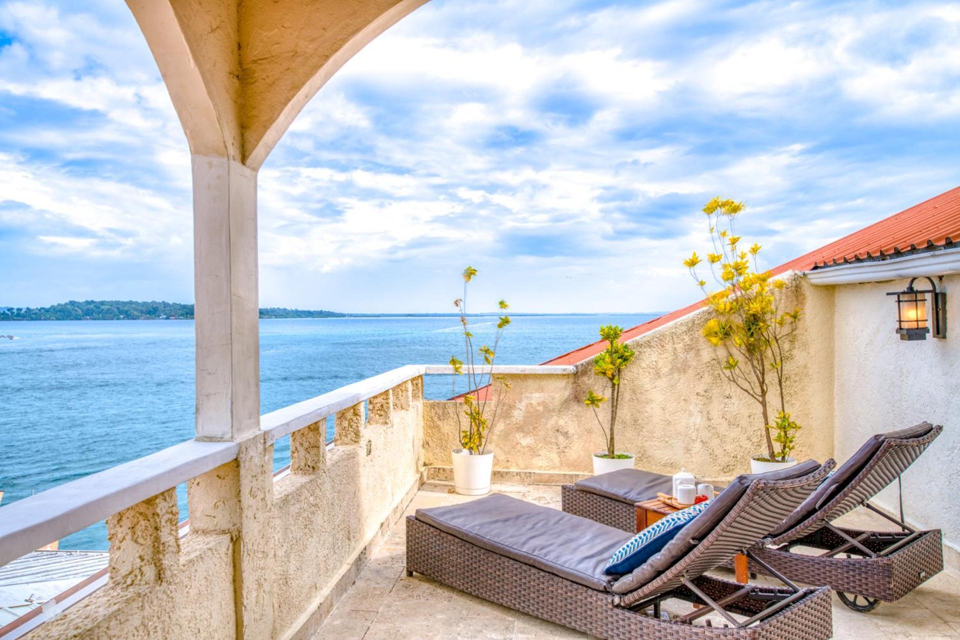Tropical Suites Hotel Bocas Town Exterior photo